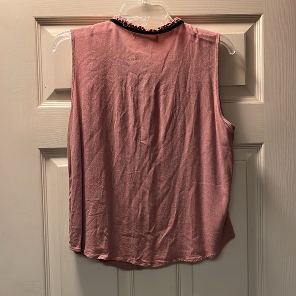 Active USA mauve sleeveless blouse with black tie ribbon size medium pretty top - Picture 6 of 8
